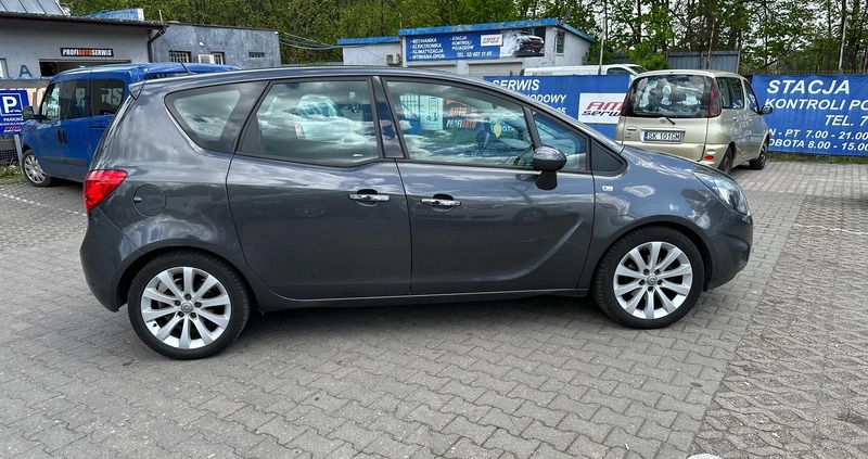 Opel Meriva cena 24900 przebieg: 229000, rok produkcji 2011 z Okonek małe 191